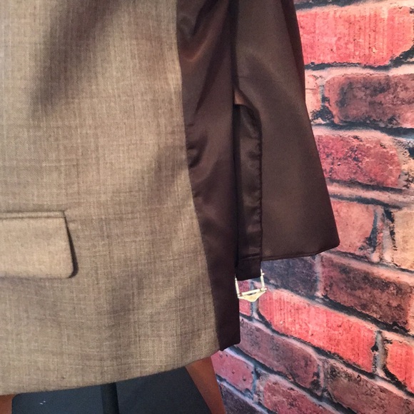 Elegant Tan Dress Vest - Picture 13 of 17